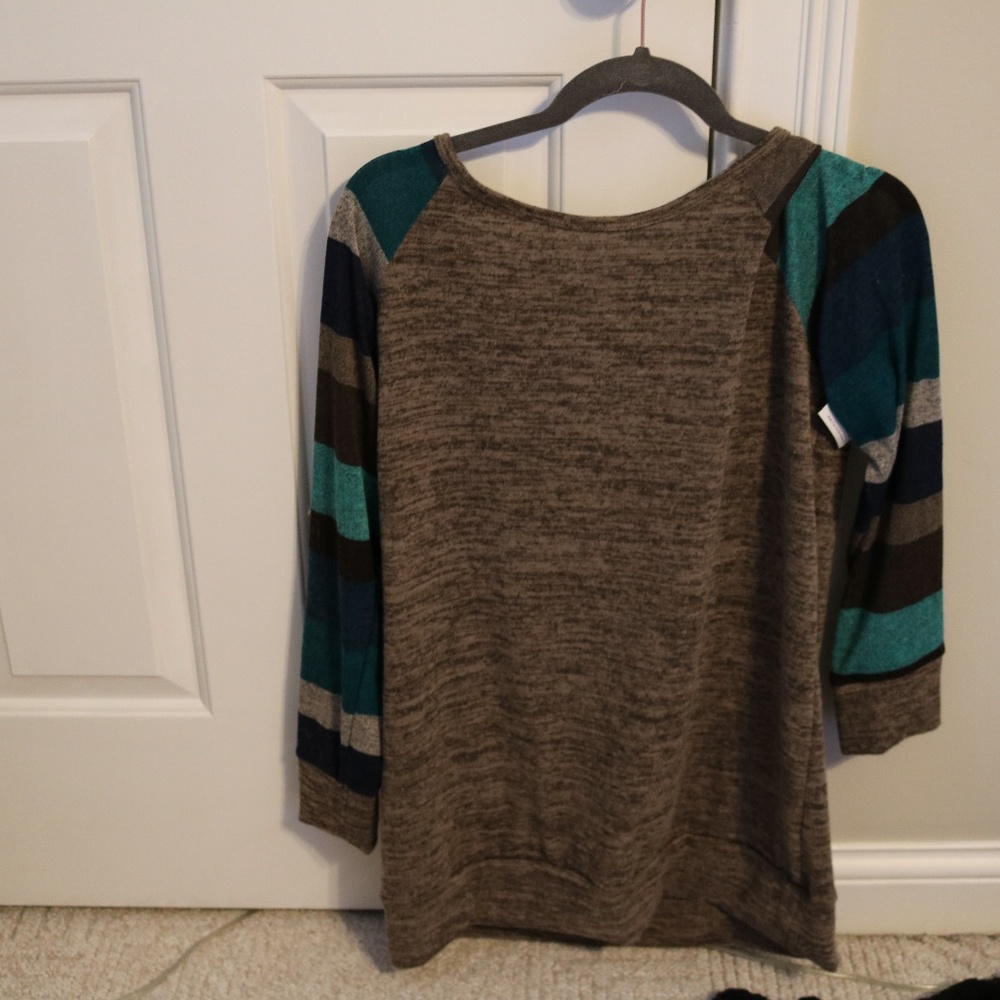 Gray Sweater w/ Blue & Green Striped Sleeves